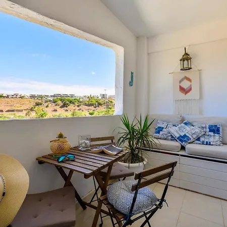Charming 2 Bedroom Retreat Near Puerto De Nieves Apartment *